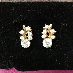 Lind Vintage Pierced Earrings
